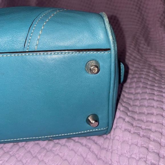 Coach Blue Leather Shoulder Bag! - Picture 6 of 8